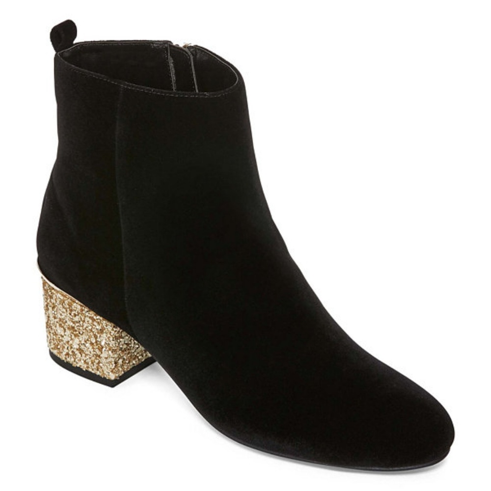 Liz Claiborne Gina Womens Bootie - Wide